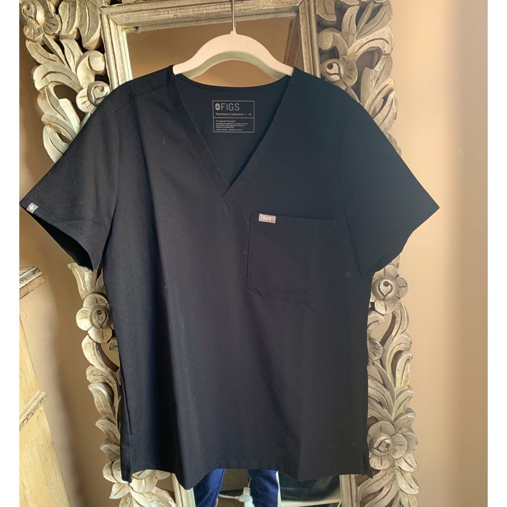 Figs. Black. Medium.